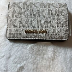 NWT MICHAEL KORS LEATHER JET SET CHARM MEDIUM SLIM